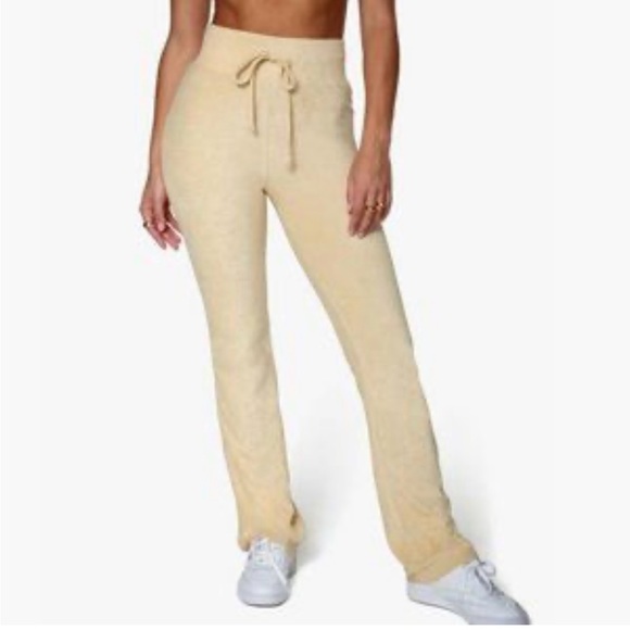 NWT Women's Danielle Bernstein Towel Terry Kick Flare Pants Taupe Size Large - Picture 2 of 13